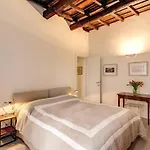Trastevere Bright Apartment